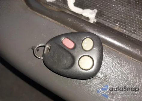 2005 Chevrolet Silverado C1500 z USA, uszkodzony, nr VIN 2GCEC19TX51379066